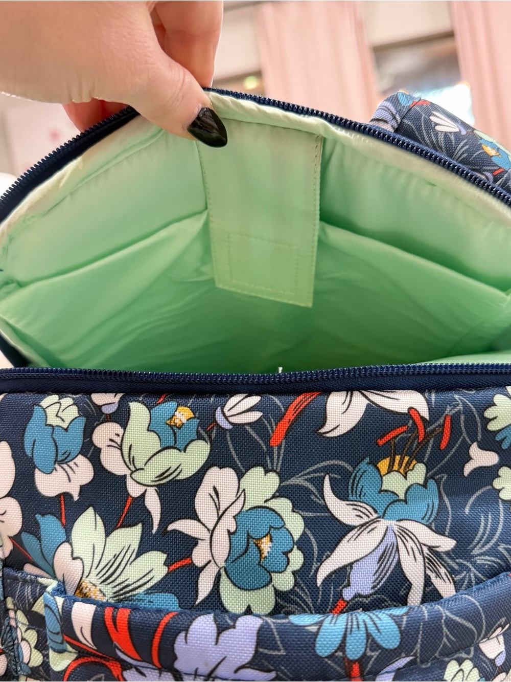 Vera Bradley Lighten Up Adventure Backpack in Floral Bursts Like New Retired - Picture 8 of 10
